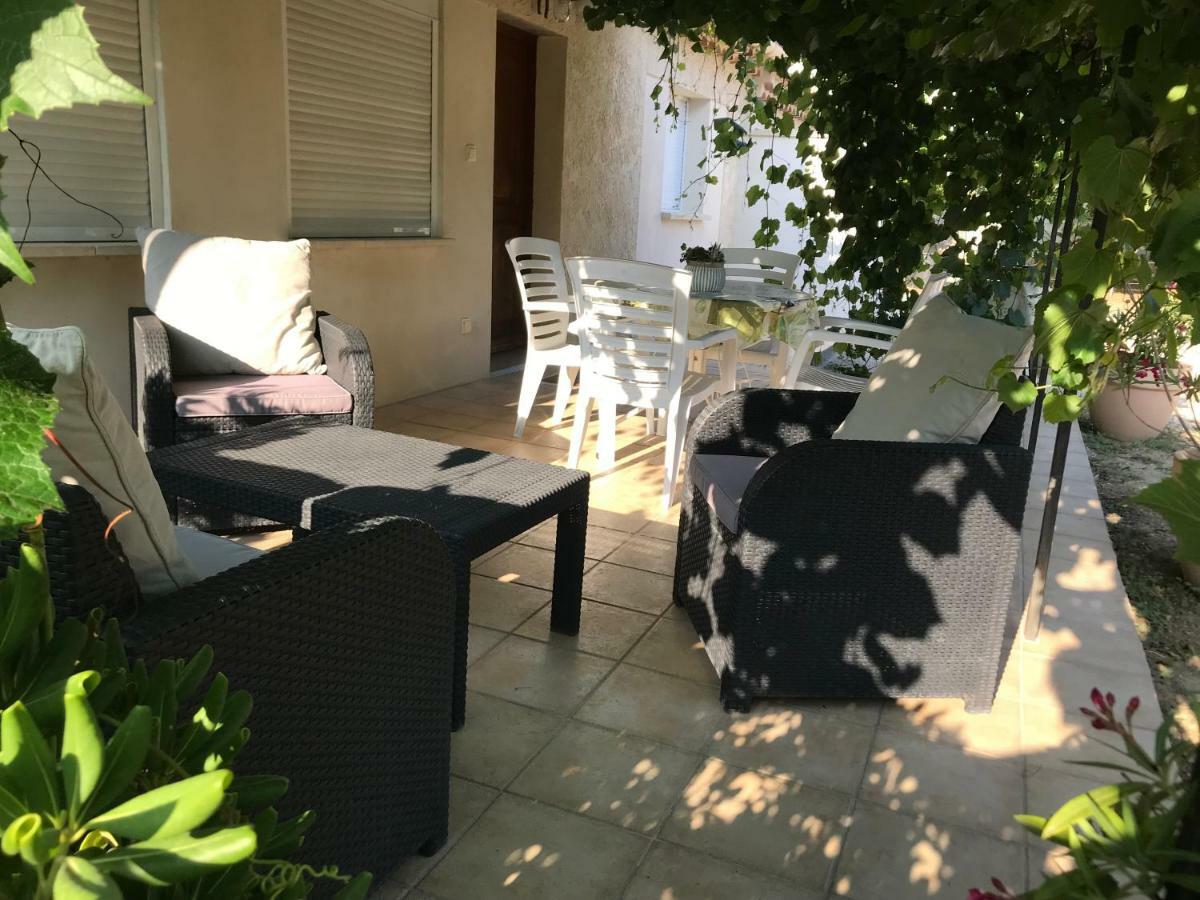 Les Buis Apartman Carpentras Kültér fotó